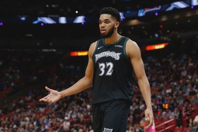 边路压迫不 边路压迫不